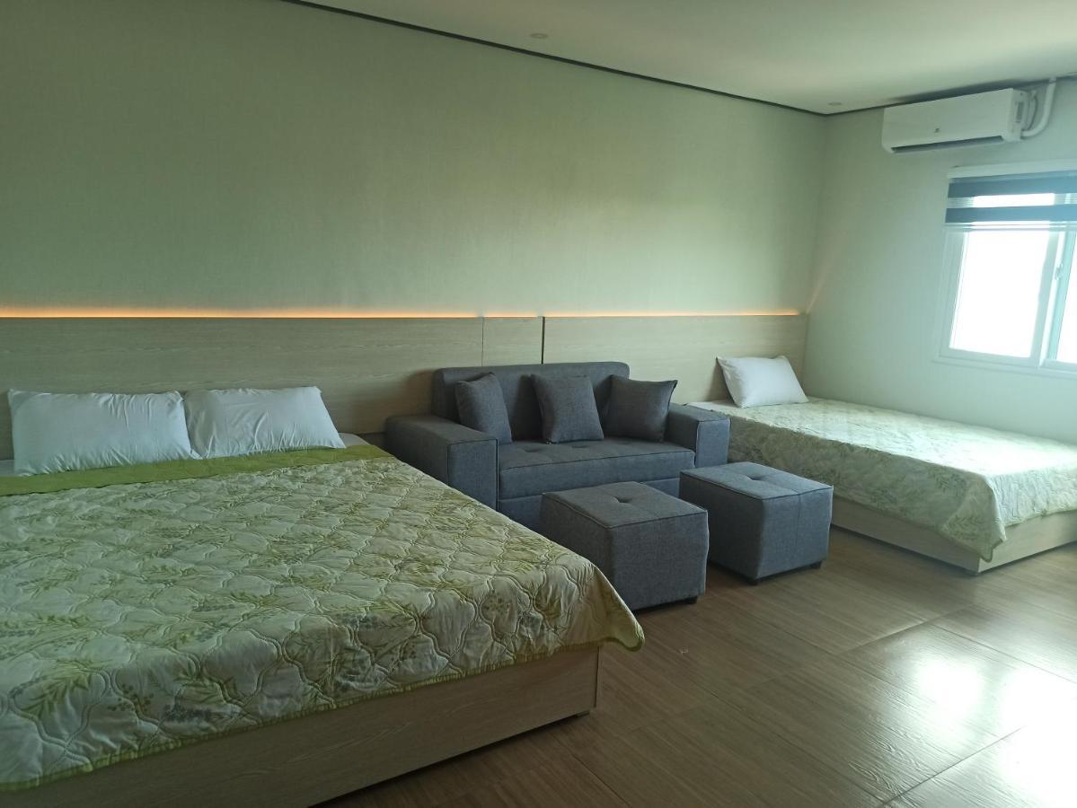Emmaus Condotel Angeles Eksteriør bilde